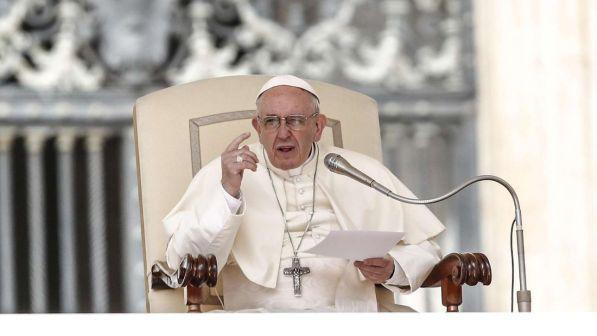 Papa Francesco: accogliere, tutelare, integrare migranti e profughi