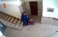 Palermo, rapina violenta ad un'anziana nell'androne di casa: fermato un cinquantenne