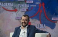 Nave Ong salva 400 migranti al largo della Libia, Salvini: 