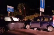 Incidente a Mazara, giovane rimane incastrato nell'auto: due feriti