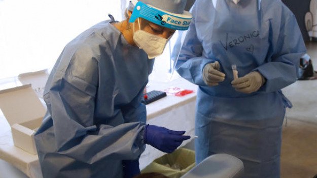 Coronavirus, l'impennata non si ferma: altre 27 persone contagiate in Sicilia