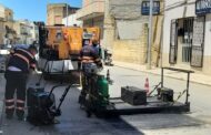 Mazara: Tecnica di copertura buca stradale ad infrarossi caldo su caldo a piastra. Intervista all'assessore ai lavori pubblici Michele Reina