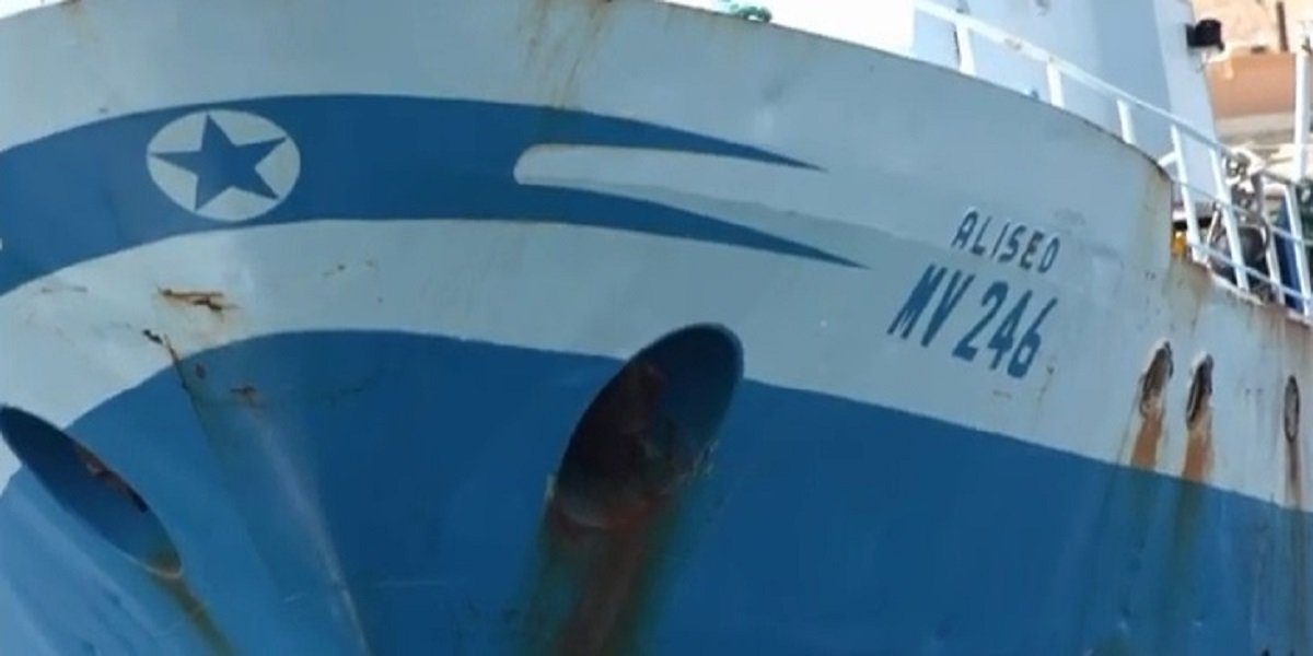 Libia. La guardia costiera spara contro peschereccio mazarese. Fai, Flai e Uila Trapani: “Il Governo prenda posizione chiara. I lavoratori hanno bisogno di tutele”