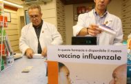 Vaccino antinfluenzale somministrato anche in farmacia: chi potrà ricevere la dose