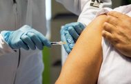 Obbligo di vaccino Covid per gli over 50, multa di 100 euro: chi si oppone potrà pagare in autunno
