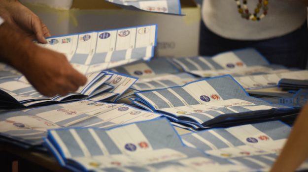 Elezioni in Sicilia, ecco il decreto: i simboli di lista vanno depositati entro il 14 agosto