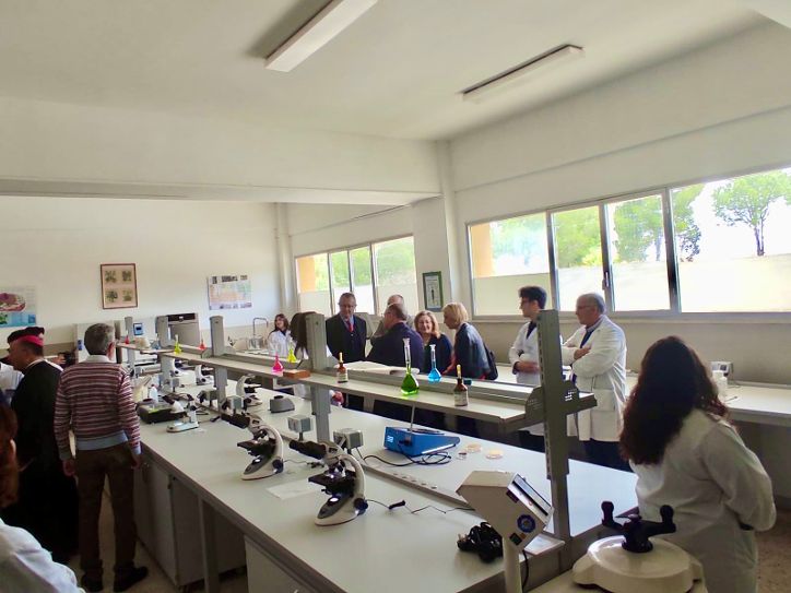 Mazara. Inaugurato il nuovo laboratorio green, sostenibile e innovativo presso l’Istituto Superiore “Ruggiero D’Altavilla”