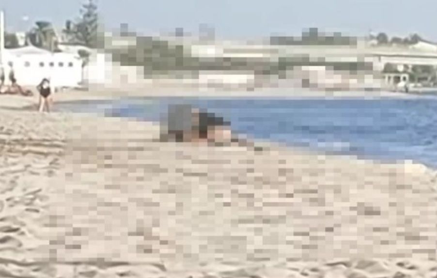 Scandalo a Mazara. Fanno sesso in spiaggia a Tonnarella davanti a tanta gente