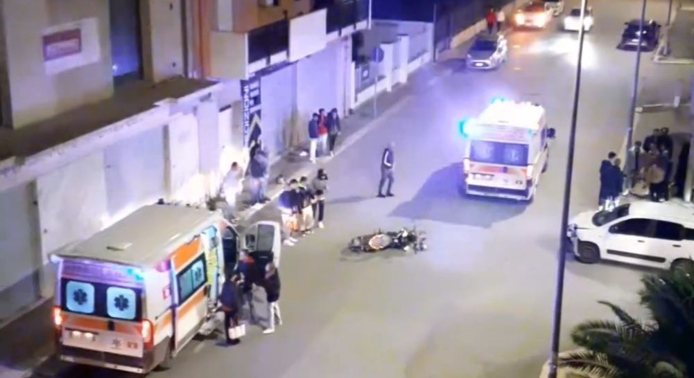 Mazara, incidente in via Castelvetrano, due giovani in ospedale