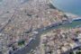 Auto con due persone a bordo finisce in mare al porto