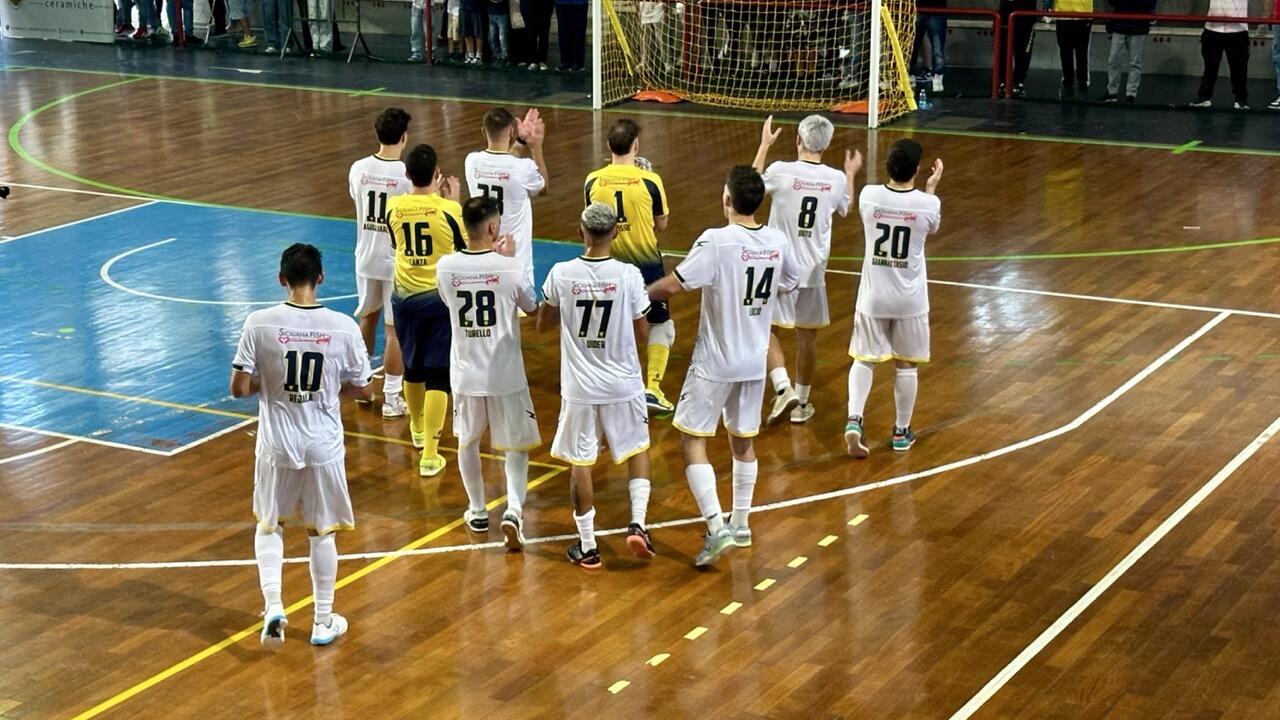 FUTSAL MAZARA, ECCO IL RISCATTO: 7-1 SUL REGGIO FUTSAL