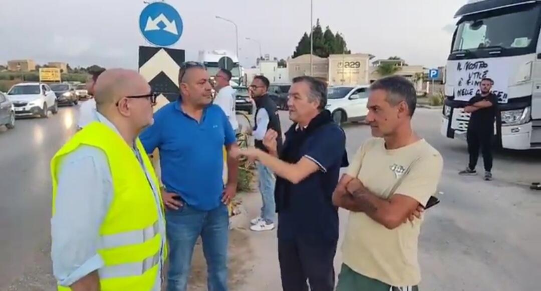 Mazara. E' in corso lo sciopero degli autotrasportatori