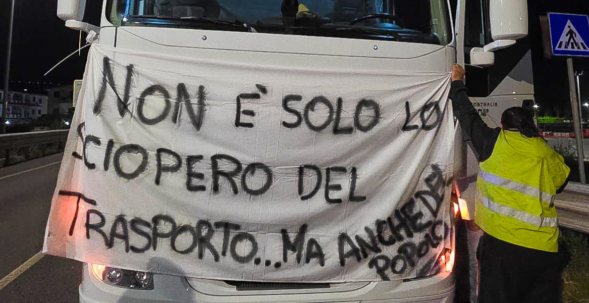 Caro gasolio, la Sicilia si ferma: tir in sciopero